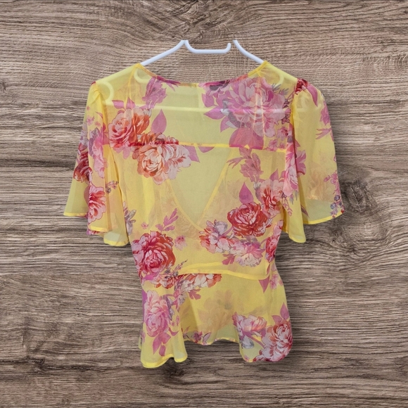⭐️Ming Yellow and Pink Wrap Flutter Sleeve Blouse Size Small - Picture 2 of 5